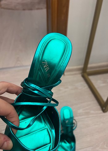 38 Beden Turkuaz Parlak Stiletto Kadın Ayakkabı