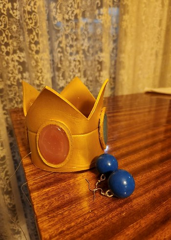 Princess peach taç ve küpe