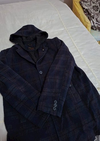 Kapüşonlu Düğmeli Erkek Midi Kaban - Görsel 2