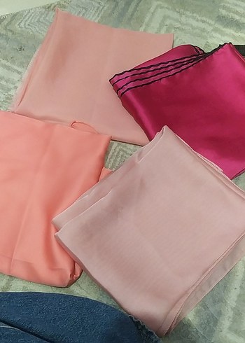 Pembe Saten Kadın Şal