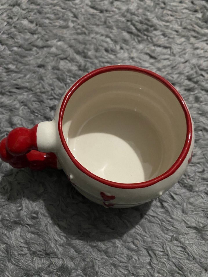 Kırmızı Kalp Desenli Beyaz Seramik Kupa - Görsel 3