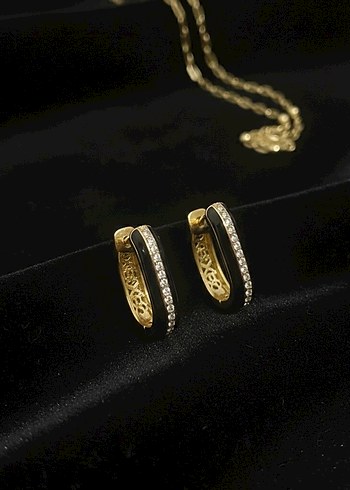 Kırmızı Mini İşlemeli Taşlı Küpe - Görsel 2