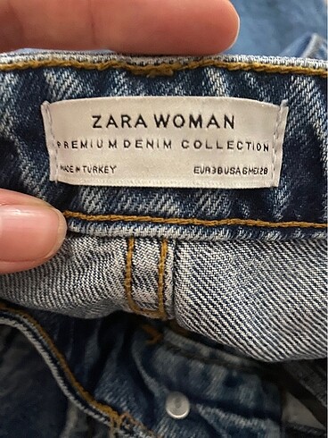 38 Beden mavi Renk Zara yırtık jean