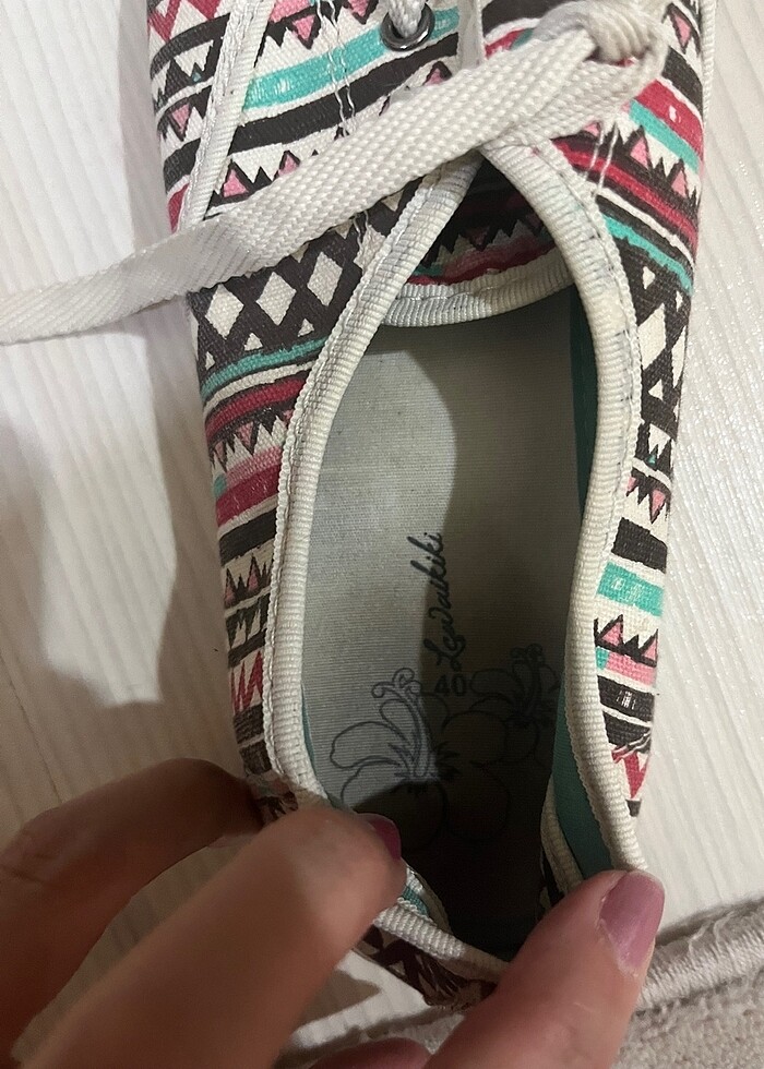 Bez renkli ayakkabı - Görsel 2