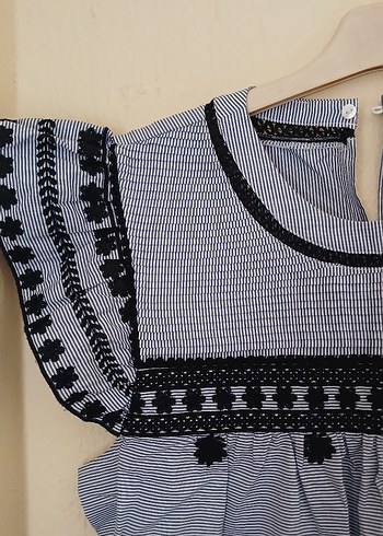 Nakışlı Volanlı Uzun Mavi Elbise - Görsel 3