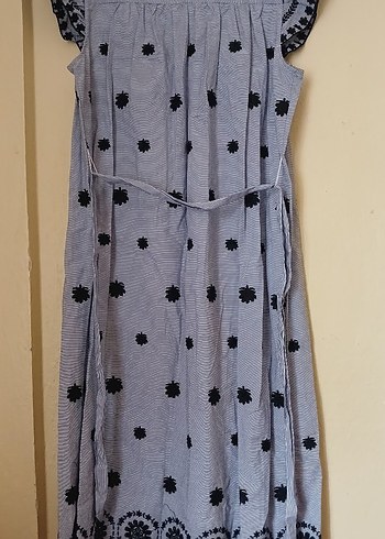 Nakışlı Volanlı Uzun Mavi Elbise - Görsel 4