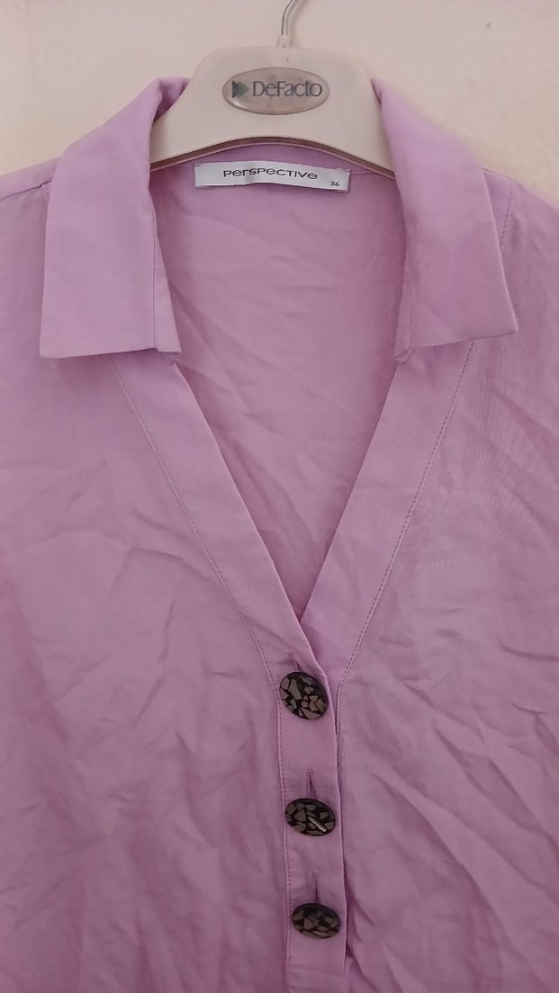 Düğmeli Pembe V Yakalı Uzun Kollu Kadın Gömlek - Görsel 2