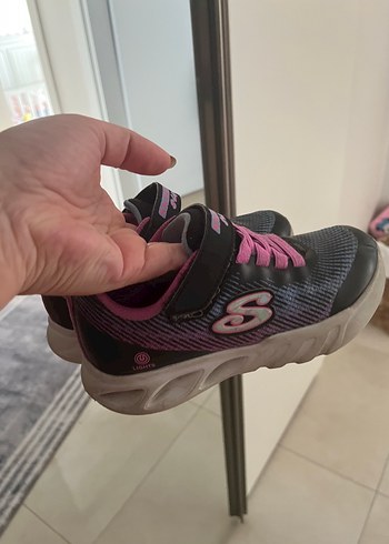 29 Beden Kız Çocuk Mor Bağcıklı ve Cırtcırtlı Spor Ayakkabı