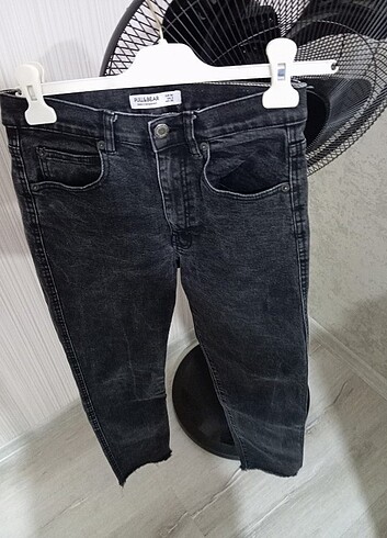 Pull and Bear Kaliteli bir kot orjinal markası