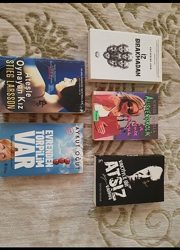 Beden Ustam ve ben Elif Şafak, İz bırakmadan, vaktiyle bir atsız varmı