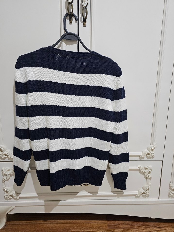 Düğmeli Çizgili Kadın Hırka - Görsel 2