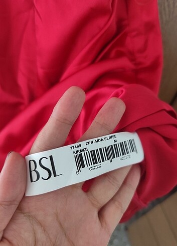 BSL FASHION Sadece 1 ve2 giyindim.kalibi dar s iyi olur....