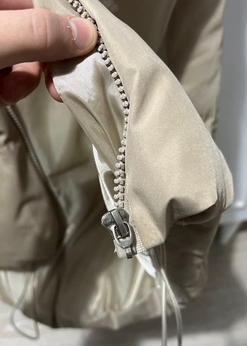 Bej Kapüşonlu Fermuarlı Kadın Yelek - Görsel 3