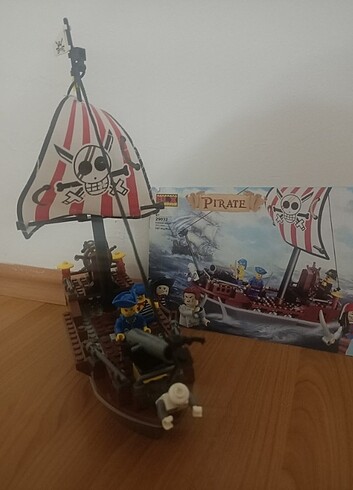 Diğer Lego korsan gemisi