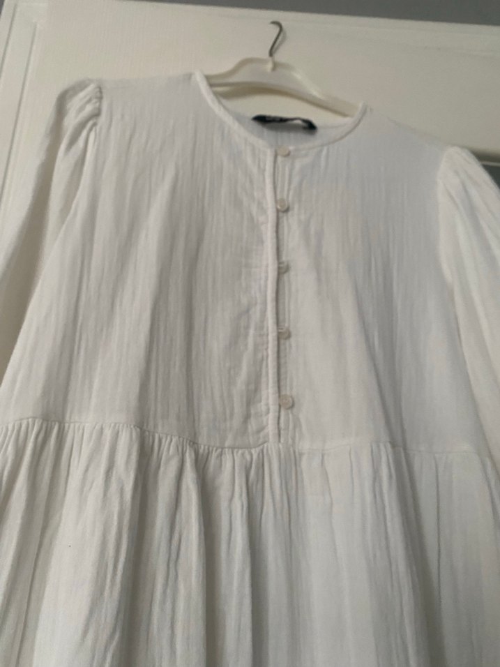 Düğmeli Beyaz Keten müslin kumaş Uzun Elbise - Görsel 2