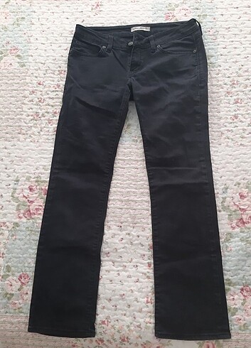Siyah Düşük Bel Jean
