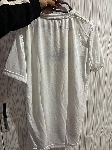 l Beden beyaz Renk Mavi marka kedi baskılı tshirt