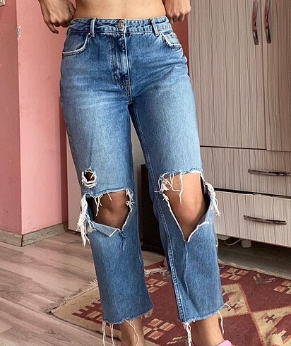 BERSHKA yırtık model straight jean
