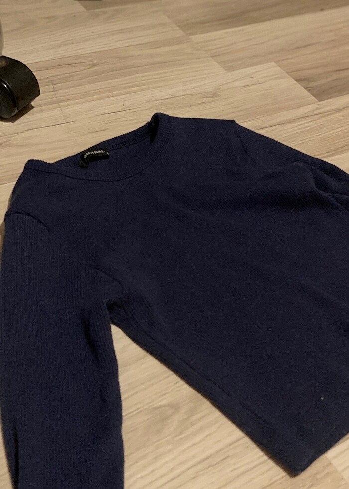 LACIVERT CROP - Görsel 2