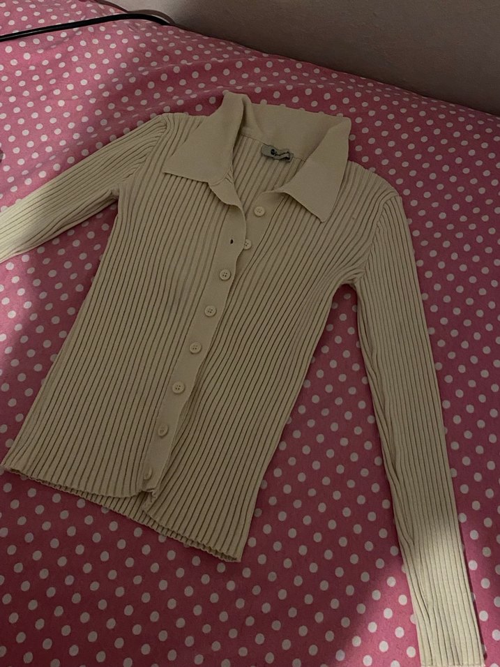 Bej Düğmeli Uzun Kollu Triko Kazak - Görsel 2