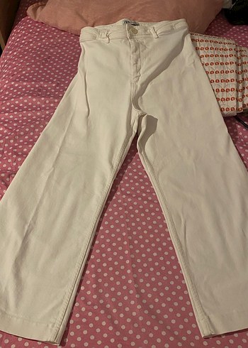 Düğmeli Beyaz Midi Kadın Kot Pantolon - Görsel 3