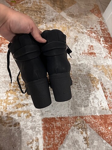 37 numara kadin bot - Görsel 6