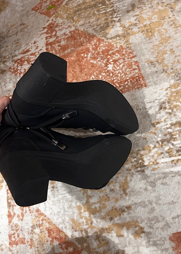 37 numara kadin bot - Görsel 5