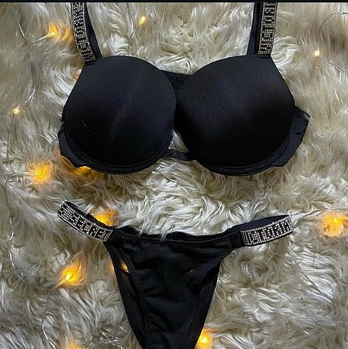 Victoria Secret sütyen takımı