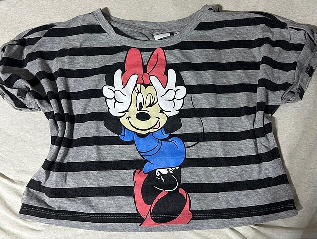 Disney top