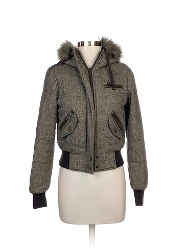 Zara Ceket %70 İndirimli.
