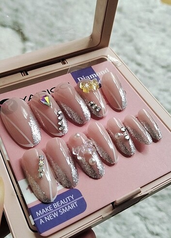 Taşlı Takma Tırnak - Görsel 4