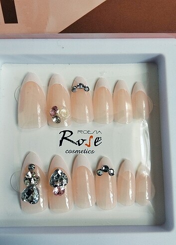 Taşlı Takma Tırnak - Görsel 4