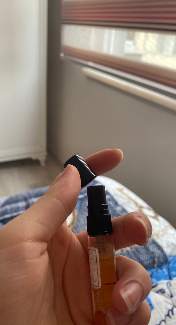 Kadın Parfümü Mini Sprey Şişe - Görsel 3