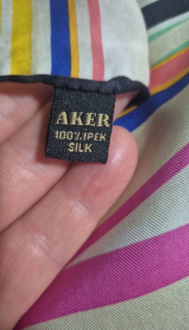 Çok Renkli kadın AKER eşarp - Görsel 2