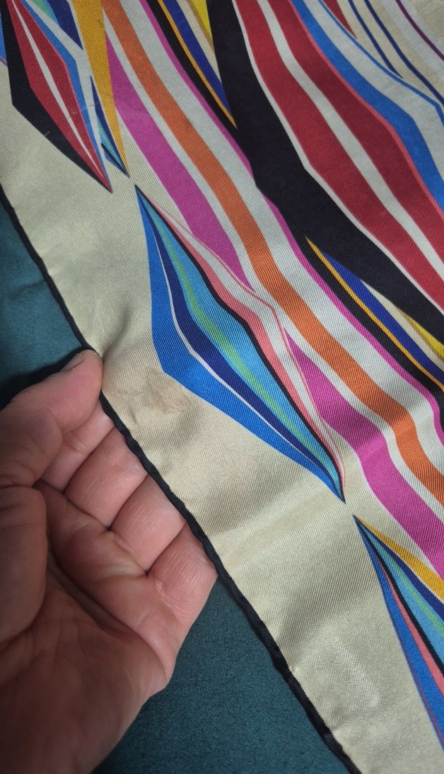 Çok Renkli kadın AKER eşarp - Görsel 3