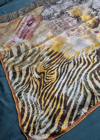 Aker marka %100 saf ipek eşarp - Görsel 3