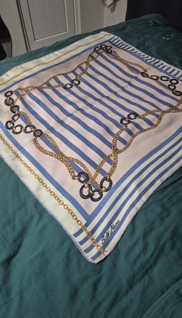 Zincir Detaylı Mavi İpeksi Kadın silk home eşarp - Görsel 2