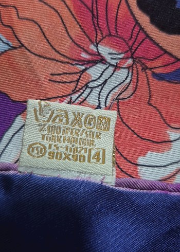 Çiçek Desenli Armine marka kadın saf ipek eşarp - Görsel 3