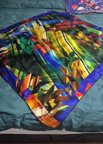 Renkli Armine marka kadın eşarp - Görsel 3