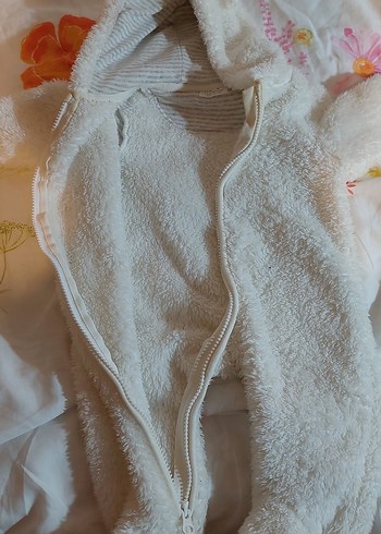 Bebek Beyaz Kürk Detaylı Kapüşonlu Tulumu - Görsel 6