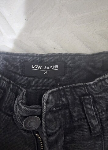 Siyah mom jean
