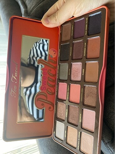 Beden Too faced far paleti
