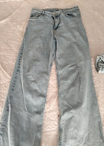Bershka Acik Gri Yikamali Genis Paca Jean