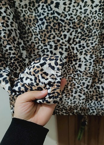 Kahverengi Leopar Desenli Kadın Bluz - Görsel 2