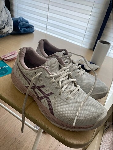 Asics voleybol ayakkabısı / tenis ayakkabısı