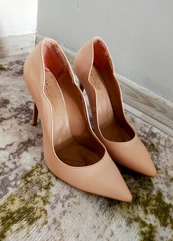 Nude stiletto 