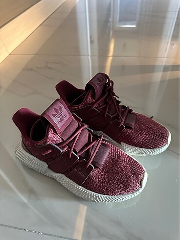 38 Beden Adidas spor ayakkabı