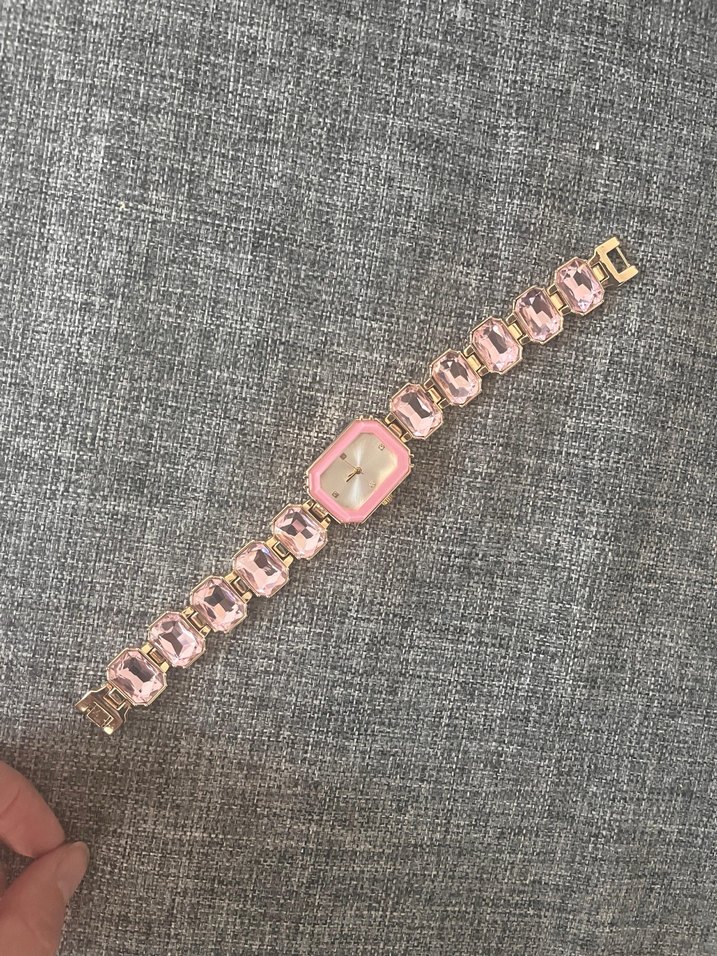 Zincir Detaylı Pembe Kadın Kol Saati - Görsel 2