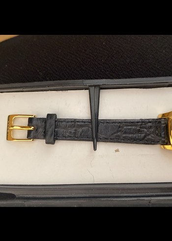 Beden altın Renk Klasik Siyah Deri Kordonlu Altın Kadın Saati