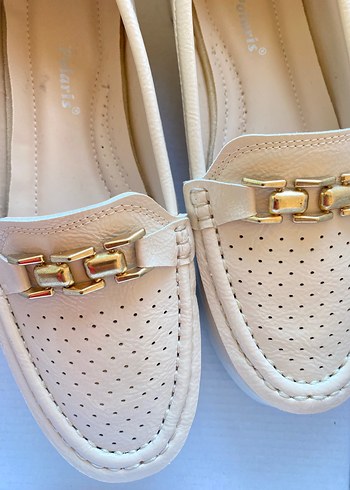 Beyaz Tokalı Kadın  Babet - Görsel 6